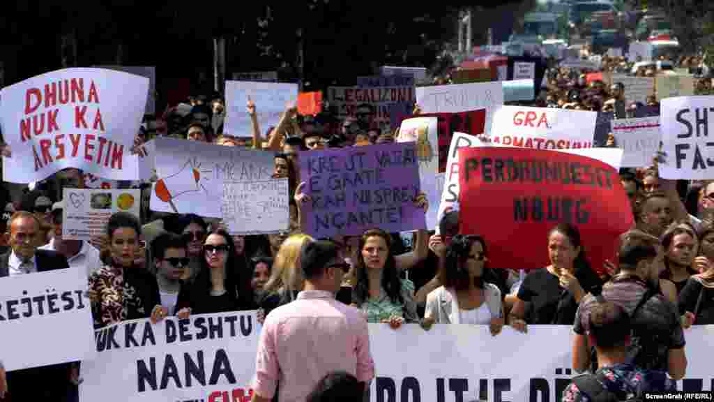 Протест во Приштина по случајот со силувањето на 11-годишното девојче, 31 август 2022