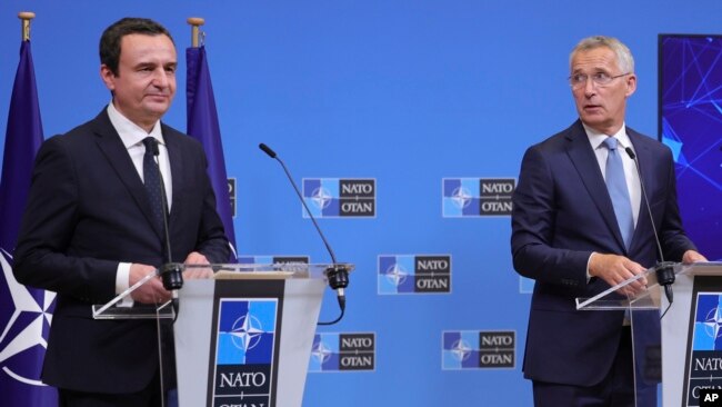 Obraćanje Kurtija i Stoltenberga predstavnicima medija u Briselu, 17. avgust 2022.