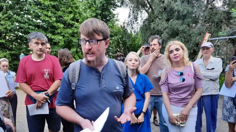 Петербургского градозащитника дважды за сутки оштрафовали по 
