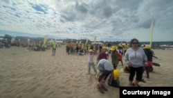 Пляж Довиля, праздник для школьников