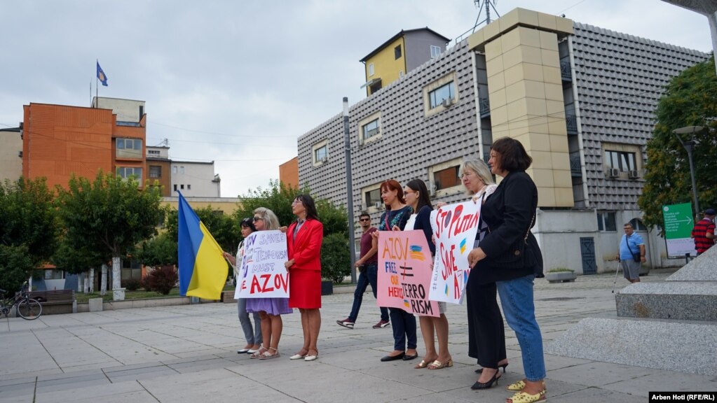 Kosova tha se do të strehojë 20 gazetarë dhe në mars ndau një vlerë prej 150.000 eurosh për strehimin e tyre.