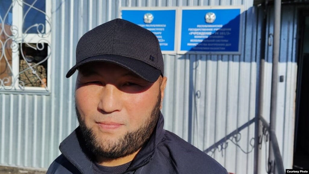 Осуждённый на длительный срок по «шаныракскому делу» Курмангазы Утегенов после выхода из тюрьмы. 19 августа 2022 года