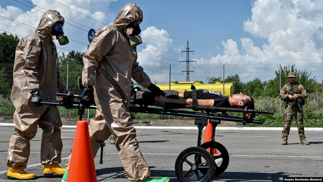 Rafael Grossi, directorul Agenţiei Internaţionale pentru Energie Atomică a ONU, încearcă de luni de zile să stabilească un acord care să reducă riscul unui accident nuclear catastrofal ca urmare a activităţilor militare.