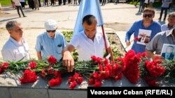 Depuneri de flori pe Aleea Gloriei de la Comrat, la 32 de ani de la „crearea Republicii Găgăuzia (Gagauz-Yeri)”, 19 august 2022
