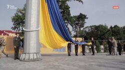 У Львові підняли український прапор на найвищому стяготримачі (відео)