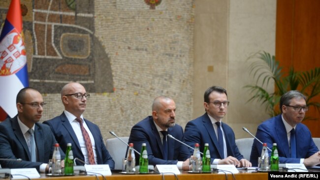 Potpredsednik Srpske liste Milan Radoičić među predstavnicima Srba sa Kosova na sastanku sa predsednikom Srbije Aleksandrom Vučićem u Beogradu, 21. avgust 2022.