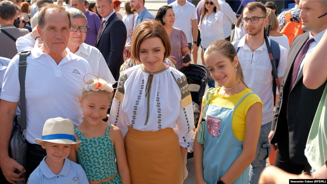 Maia Sandu în Piața Marii Adunări Naționale din Chișinău de Ziua Independenței Republicii Moldova, pe 27 august 2022.
