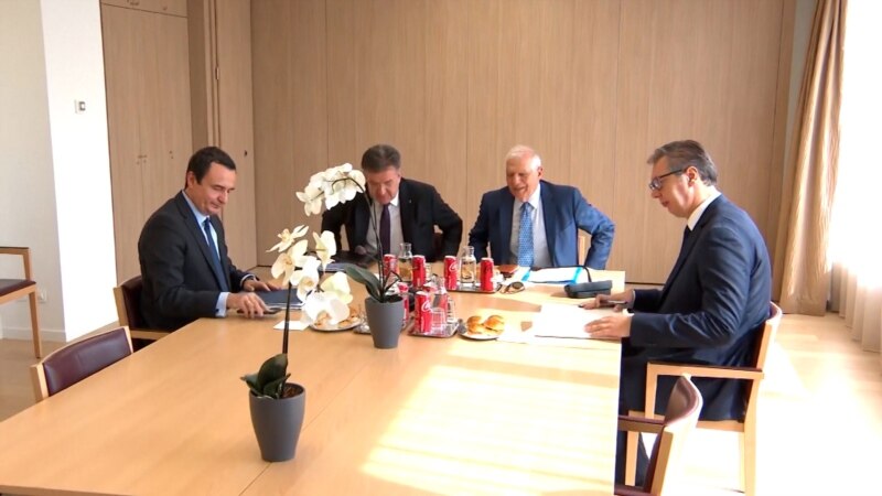 Të premten në Paris Borrelli takohet ndaras me Kurtin dhe Vuçiqin