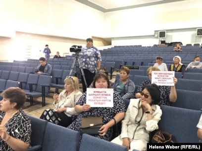 Көбікте секс және массаж