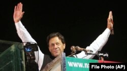 Imran Khan has been delivering speeches to gatherings across the country as he pushes for new elections. (file photo)