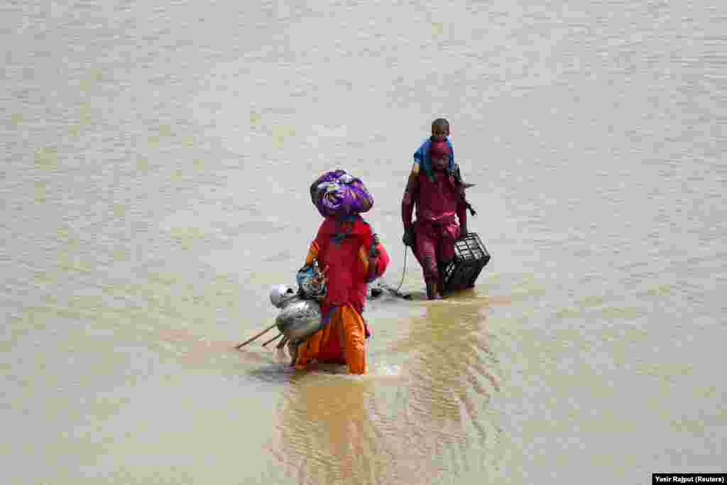 &quot;We don&#39;t even have space to cook food. We need help,&quot; Rimsha Bibi, a schoolgirl in Dera Ghazi Khan in central Pakistan, told the AFP news agency.