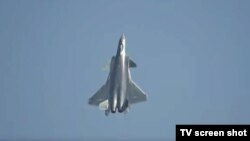 Истребитель пятого поколения J-20