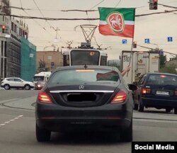 Автойөрешкә чыккан машиналарның берсе