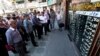  دادستان تهران :۳۰ متهم اصلی اخلال در بازار ارز دستگير شدند