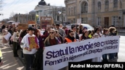 Sloganul marșului de 8 martie la Chișinău: Statul la nevoie se cunoaște. Femei în siguranță. Dreptate în instanță!