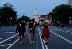 Protestatrii din Washington au demonstrat în fața Casei Albe și a Capitoliului.