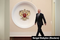 Владимир Путин инауграцияға келе жатыр. 7 мамыр 2018 жыл.