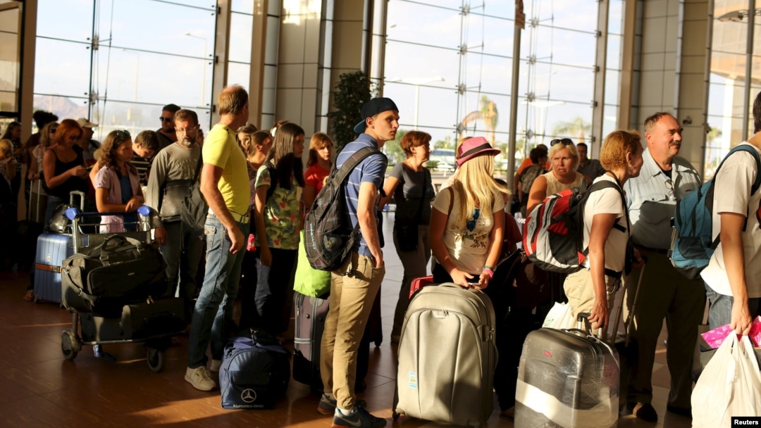 There are currently some 80,000 Russian holidaymakers in Egyptian Red Sea resorts. 
