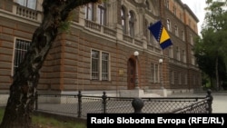 Zgrada Predsjedništva BiH sa državnom zastavom, Sarajevo