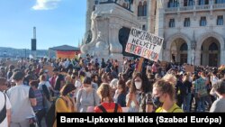 A hétfői demonstráció a budapesti Kossuth téren.