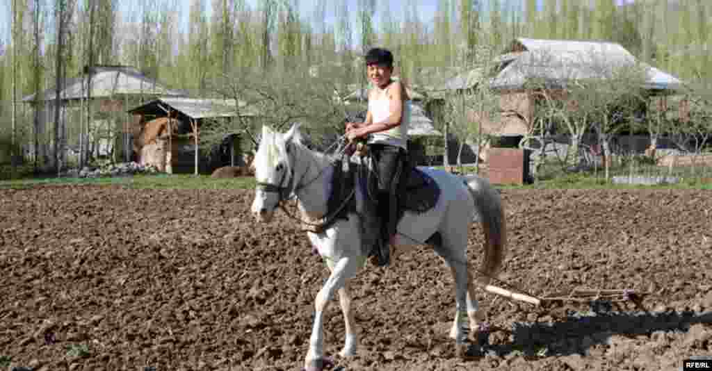 Кыргызстан. Ошская область. Село Папан. #12