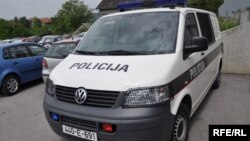 Keskin je uhapšen u Bihaću i dovezen u imigracioni centar u Istočno Sarajevo. Policija se još nije oglasila u vezi sa ovim slučajem.