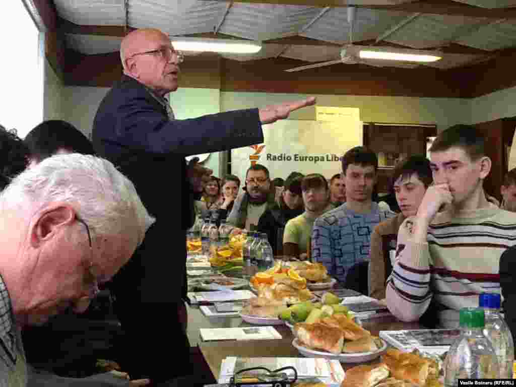 Mai multe despre diferențele &icirc;ntre a scrie și a fi scriitor...