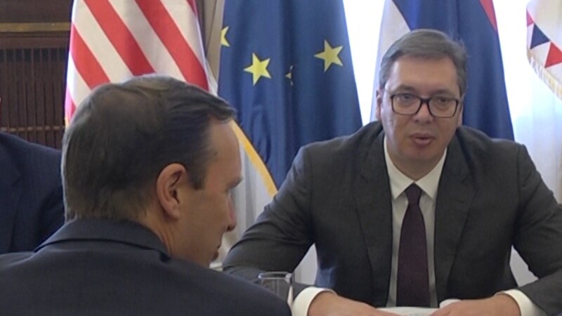 Vučić sa američkim senatorima o situaciji na severu Kosova