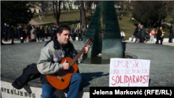 Antiratnim pjesmama građani poručili da inavzija na Ukrajinu mora stati