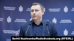 Конкретна причина звільнення Олександра Бабікова не вказана, у ДБР посилаються на законодавство щодо конфлікту інтересів