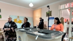 Residents Of Breakaway Transdniester Region Vote In Moldova's Elections