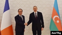 Presidenti azer, Ilham Aliyev dhe presidenti francez, Francois Hollande - Baku