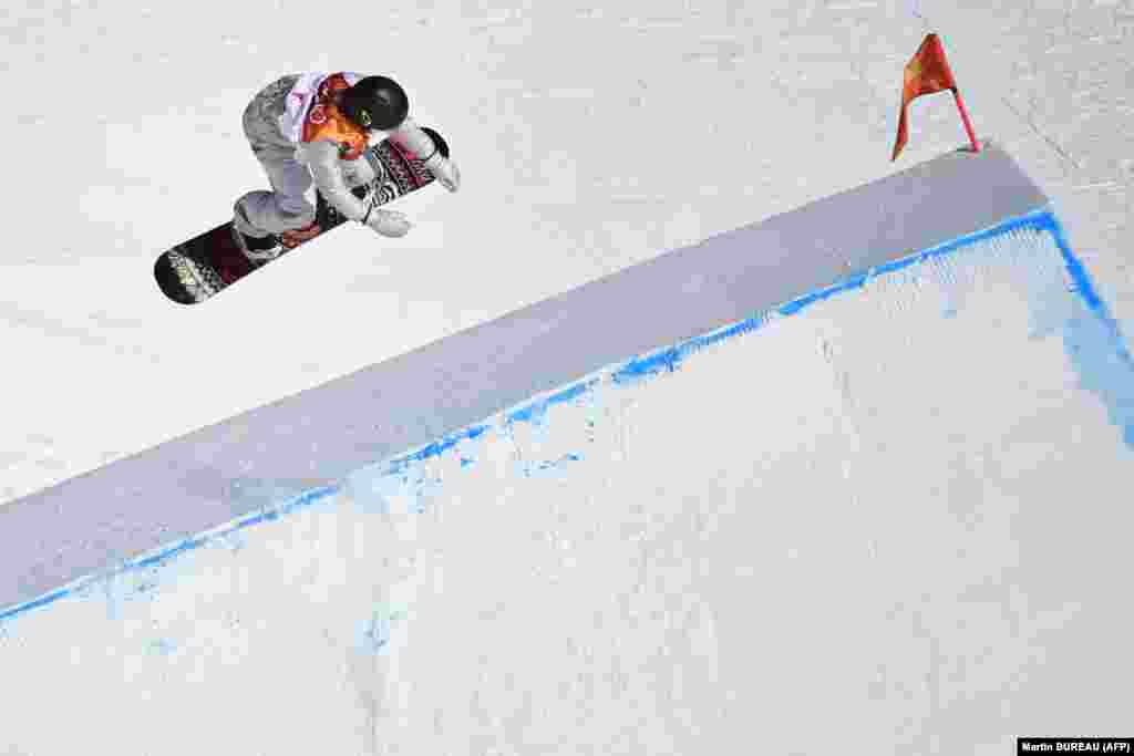 Сноубордінг: американка Джемі Андерсон, яка виборола золоту медаль, під час змагань в Фенікс-парку в Пхьончхані