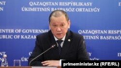 Еңбек және халықты әлеуметтік қорғау министрі Біржан Нұрымбетов.