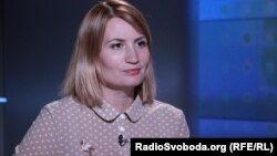 У грудні минулого року народна депутатка Ольга Стефанишина запропонувала законопроєкт про легалізацію медичного канабісу. Вона відкликала його, щоб зареєструвати оновлену версію