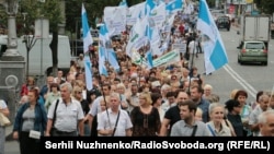 Акція протесту, організована профспілками проти високих тарифів і за достойний рівень життя, Київ, 6 липня 2016 року