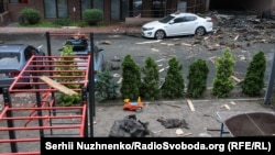 Наслідки падіння російського ударного дрона в Києві, фото ілюстративне