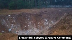 Последствия удара по одному из районов Киевской области, фото обнародовал глава Нацполиции Украины в Киевской области Андрей Небитов