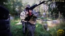 Copii sîrbi se joacă de-a războiul în Rusia