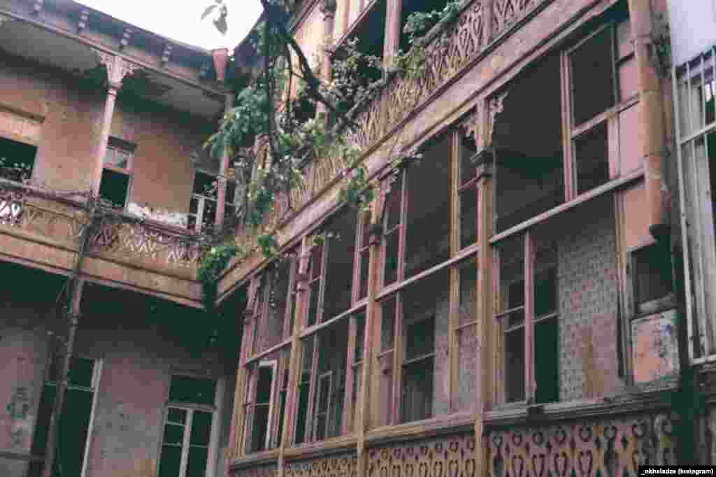 _nkheladze-ის სხვა ფოტოები ნახეთ მის ინსტაგრამის არხზე