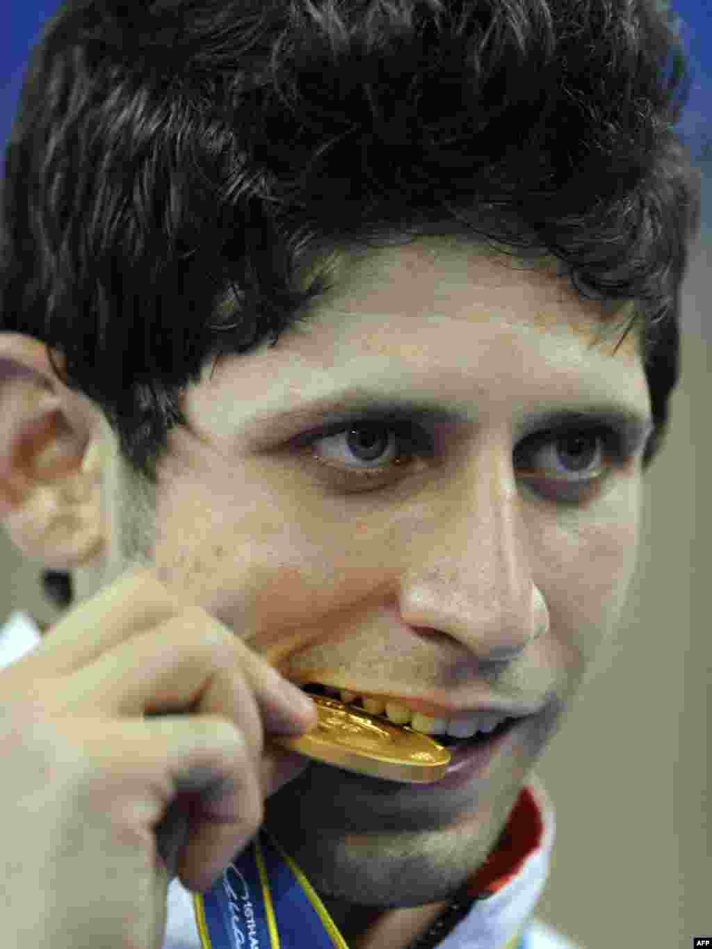 محمد باقری معتمد، برنده مدال طلای رشته تکواندو - گوانگژو، چین