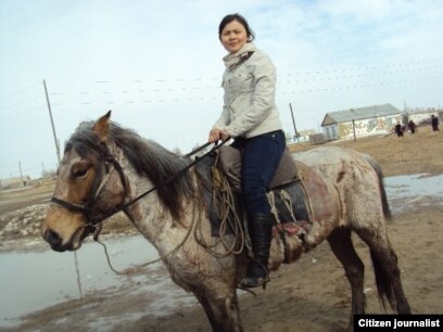 Деми Мур порно фейктері Отбасылық кепілге алынған порно