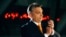 Viktor Orban, premijer Mađarske i lider vladajućeg FIDES-a, na vlasti je od 2010. godine, a u nedelju 3. aprila bori se za još jedan mandat. Na ovoj fotografiji pozdravlja svoje pristalice posle pobede na izborima 6. aprila 2014. 