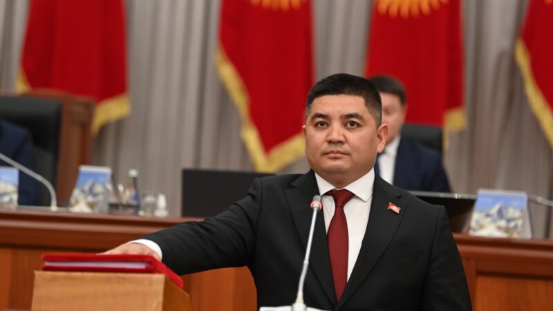 Депутат Жамгырчиев Кыргызстандан эч кайда чыкпаганын билдирди