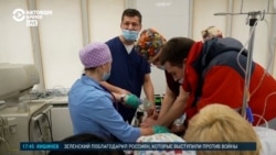 Doctor Curses Putin While Trying To Save 6-Year-Old Girl In Mariupol