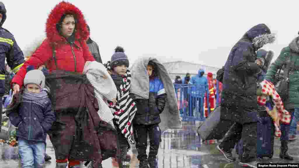 Ukrainian refugees, Isaccea, Romania