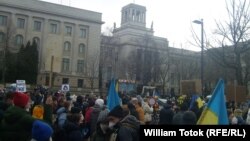 500 000 de persoane au participat la demonstraţia pacifistă de la Berlin