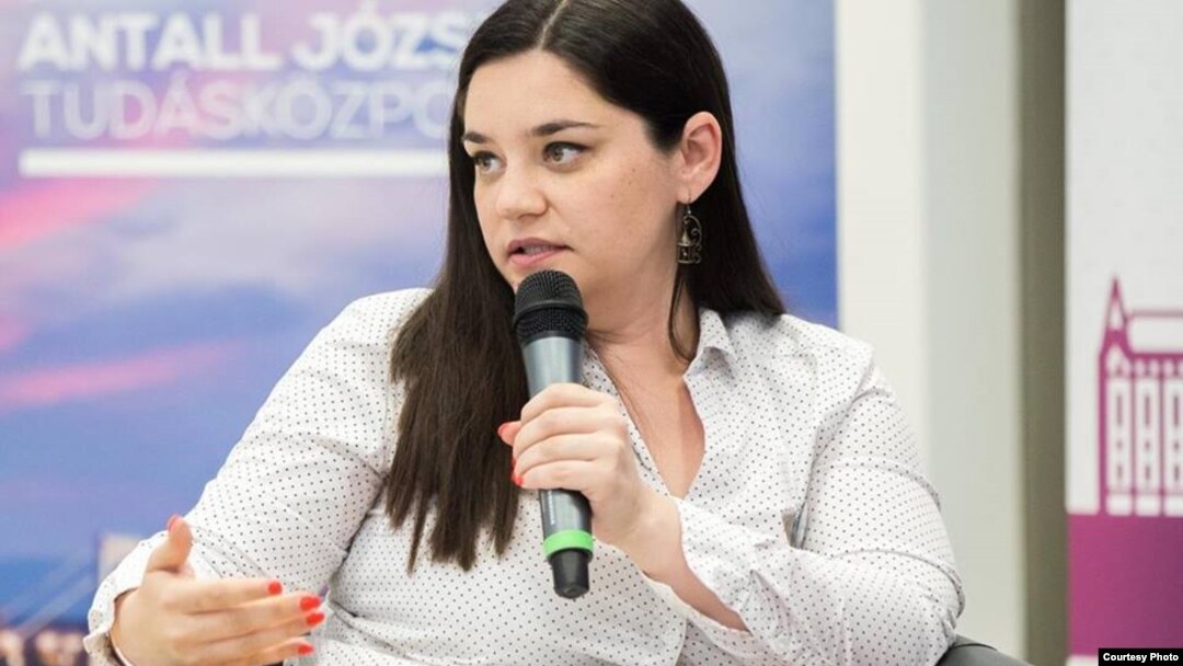 Антоанета Иванова, Основач на Европската младинска асоцијација за едукација Младиинфо Интернационал ( www.mladiinfo.eu) 