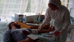 До лікарні доправили 5 бійців, поранених під час перемир’я (відео)