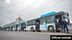 Новые автобусы в Бишкеке производства компании YUTONGBUS. 24 апреля 2019 года.